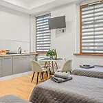 Platinum 2 Z Aneksem Kuchennym 3 łóżka